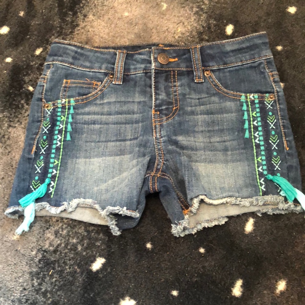 Blue Jean shorts with blue and teal laces M girls